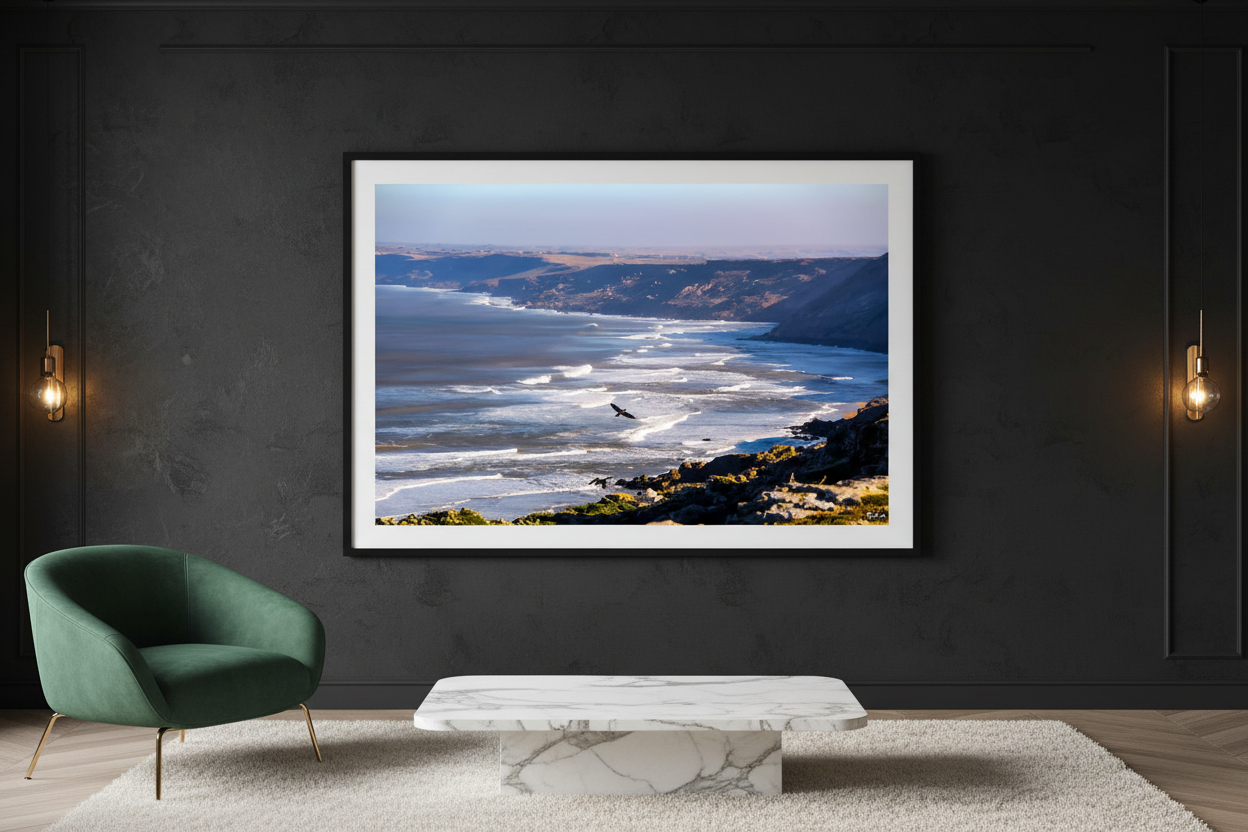 Au-dessus de la Baie — photographie Fine Art encadrée en situation | Bybadr