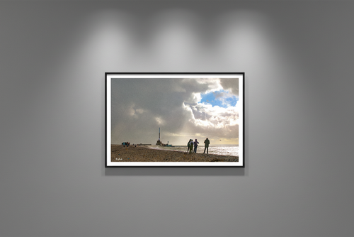 Debout face au Large — photographie Fine Art encadrée en situation | Bybadr