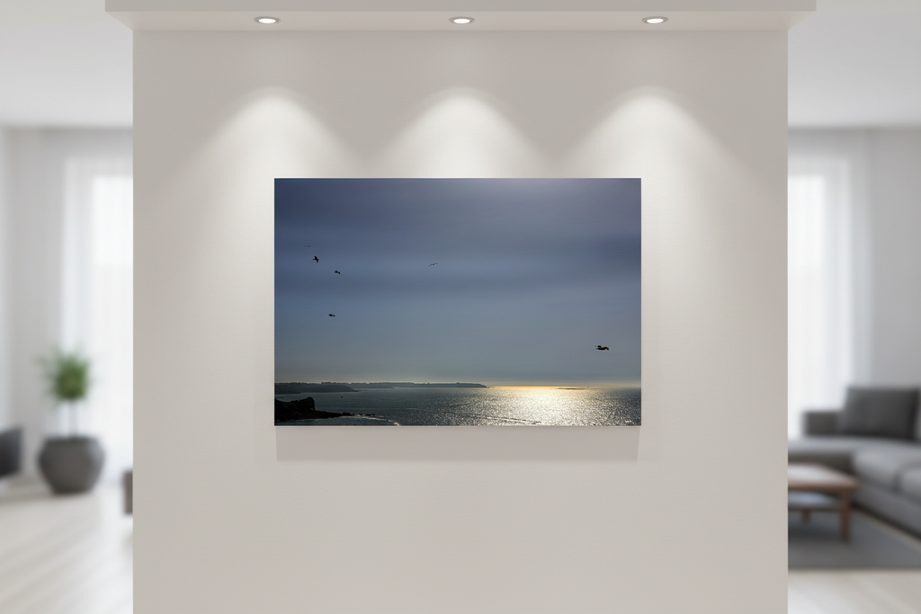 Les Sentinelles du Ciel — Mockup mur blanc