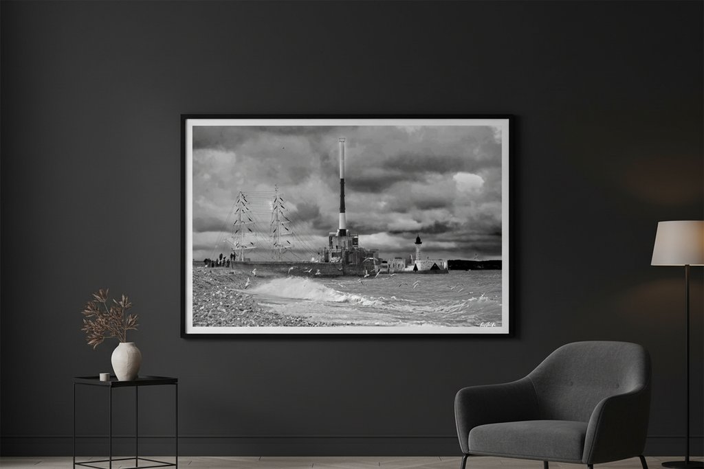 Le Havre en Scène — Mockup mur noir, composition panoramique Le Havre Fine Art noir et blanc