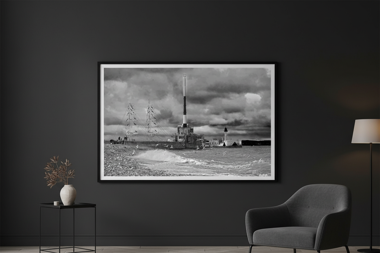 Le Havre en Scène — Mockup mur noir, composition panoramique Le Havre Fine Art noir et blanc