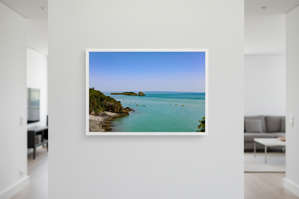 Les Îles Oubliées — Mockup mur blanc