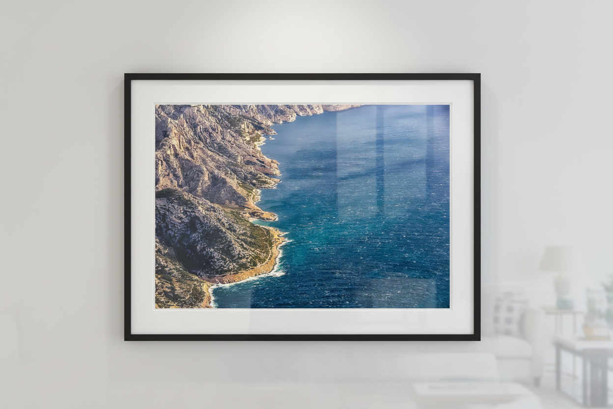 Éclats de Marseille fine art print on white wall